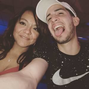 Meet your Posher, Aline